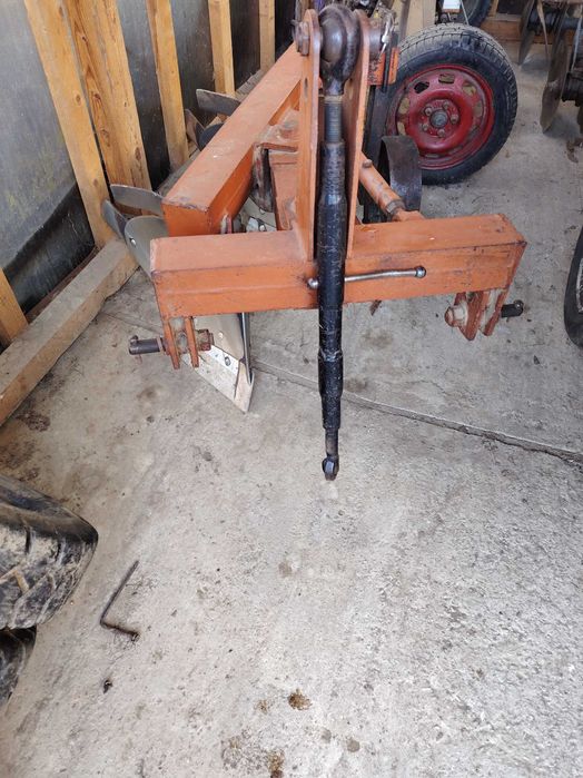 Vând plug cu 2 brazde stare excelentă