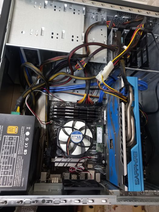 Геймърски компютър  Intel Core i7-6700 16gb SSD Radeon RX 580 8gb