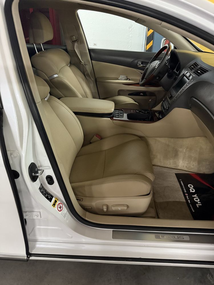 Lexus GS 300 Jemchuk