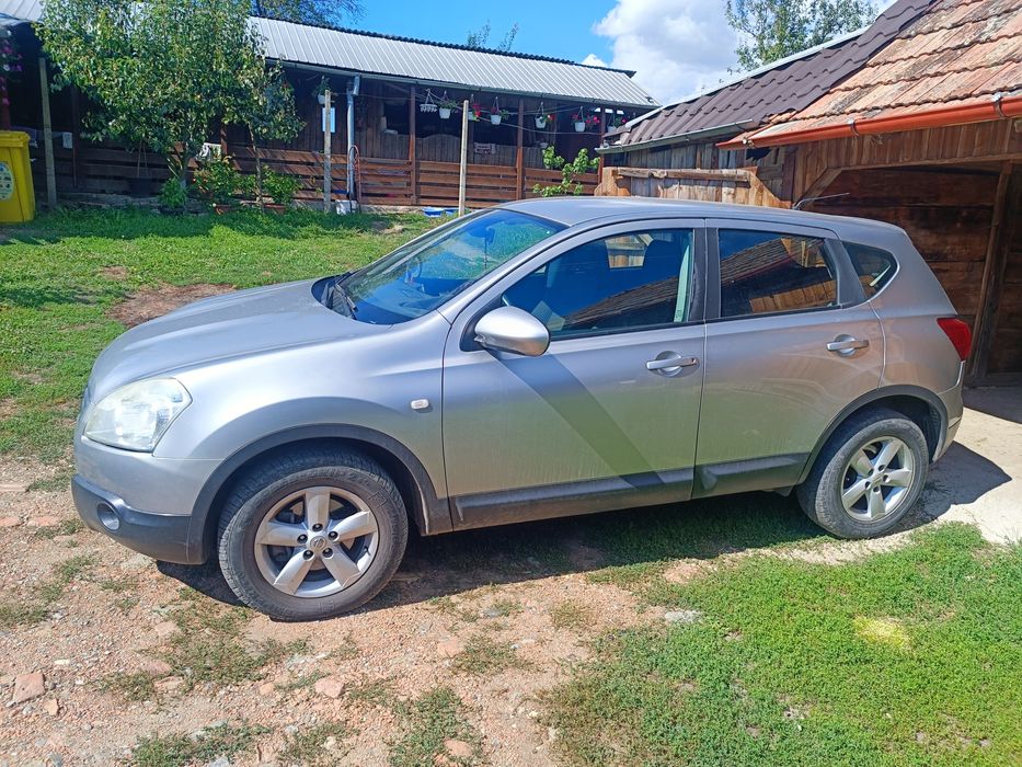 Vând Nissan Qashqai