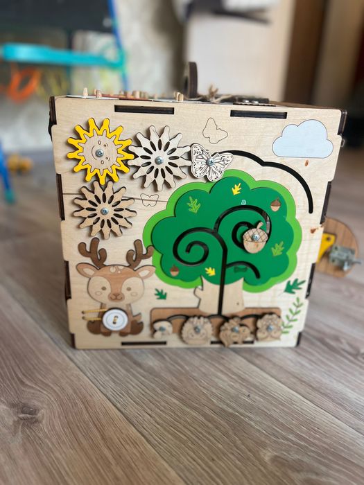 Бизикуб, развивающий куб