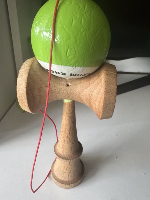 Kendama krom pop sticky