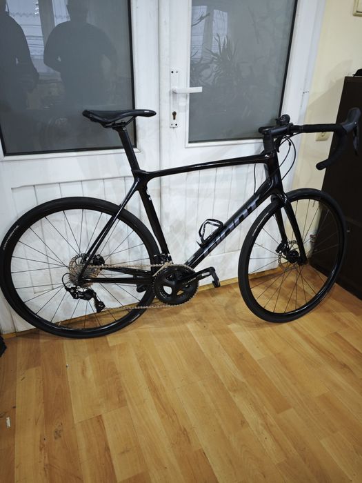 Cursiera carbon Giant Advanced Pro disc 2 shimano 105