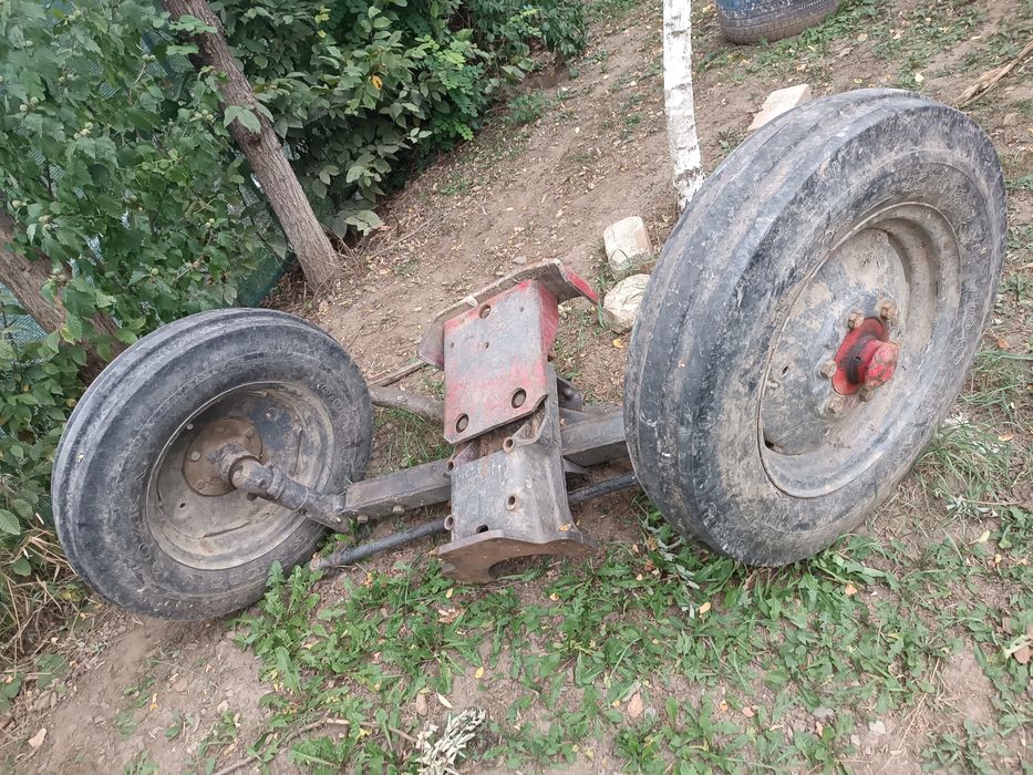 Vând tractor Massey Ferguson