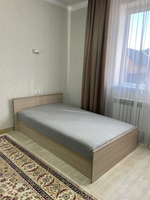 Спальная кровать