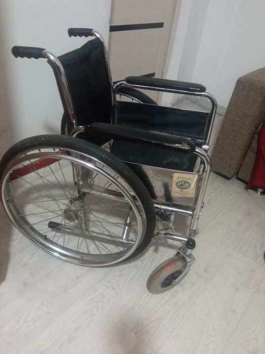 Продам коляску инвалидную