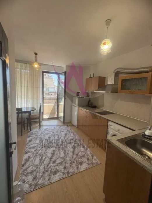 Двустаен -Колхозен пазар-Паркомясто