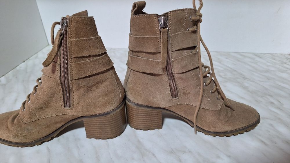 Ghete Stradivarius piele