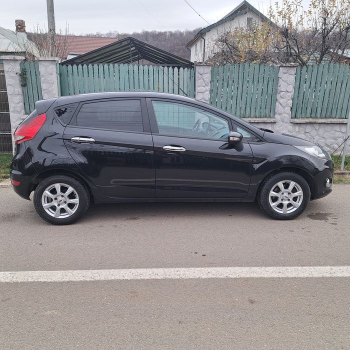 Ford Fiesta 1,3 benzina 2012 euro 5 si 82 cai 114000km clima