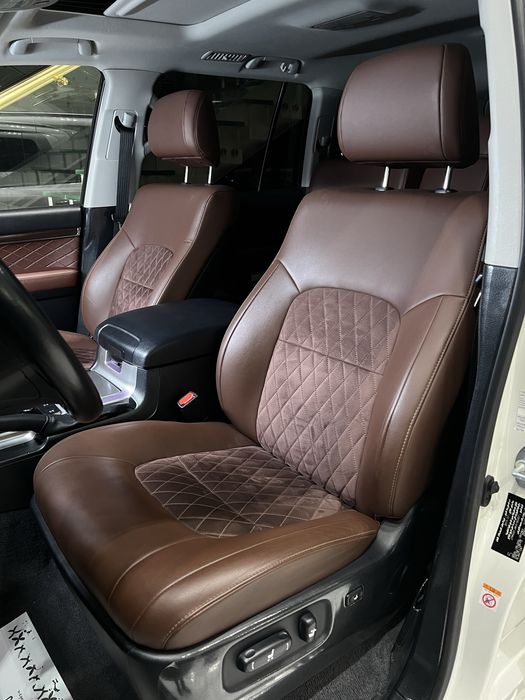 Toyota Land Cruiser 200