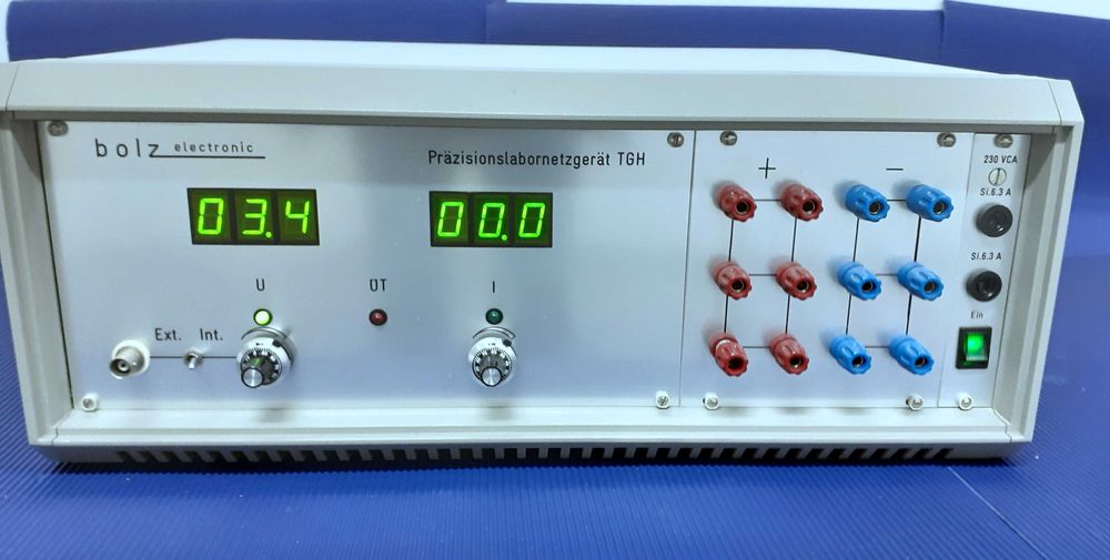 Sursa de laborator de precizie Bolz TGH  30v 2A