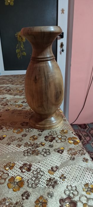 Vaze decorative din lemn