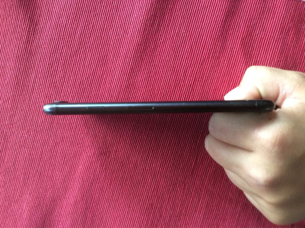 Продавам iphone 7