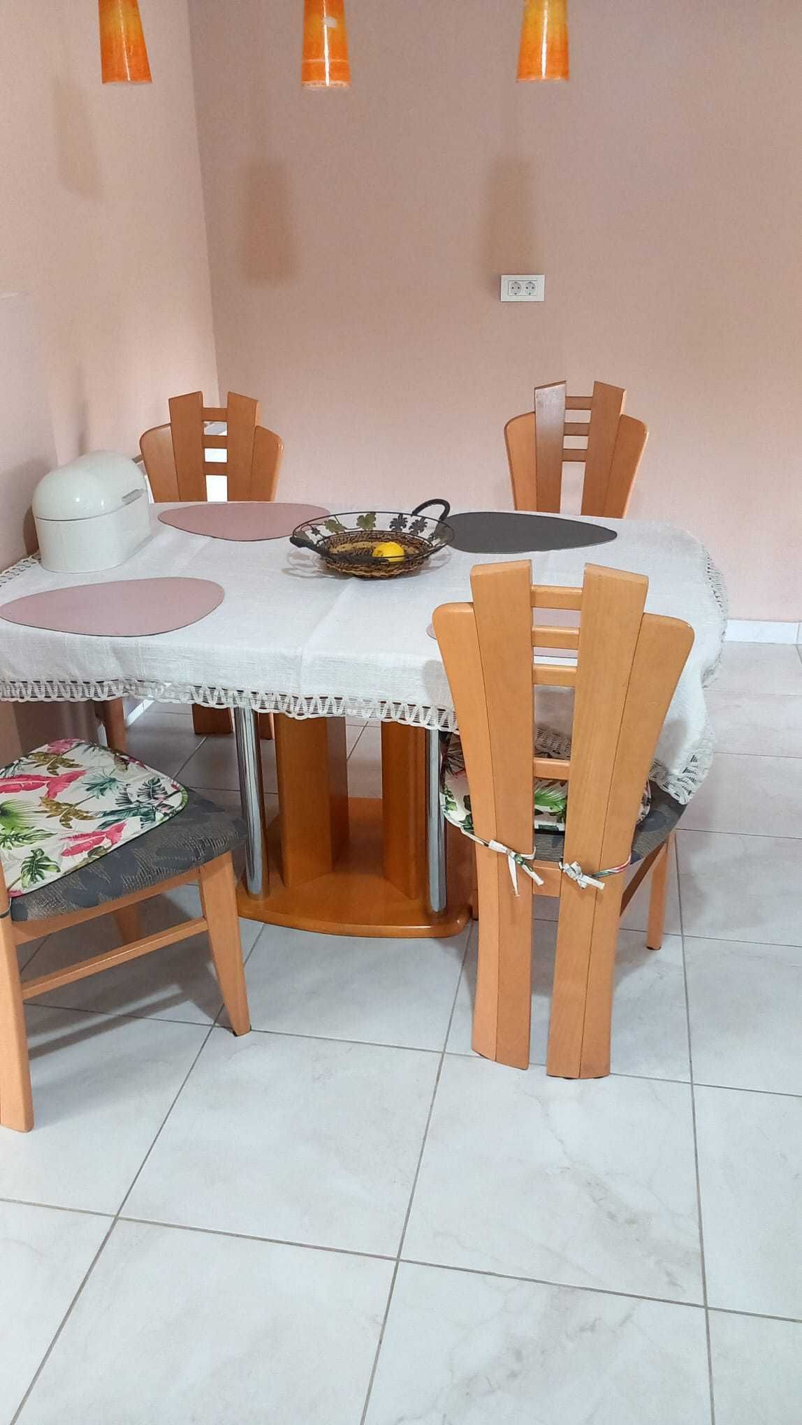 masa pentru bucatarie si scaune