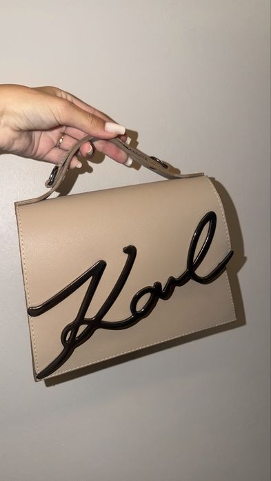 Vând geanta Karl Lagerfeld