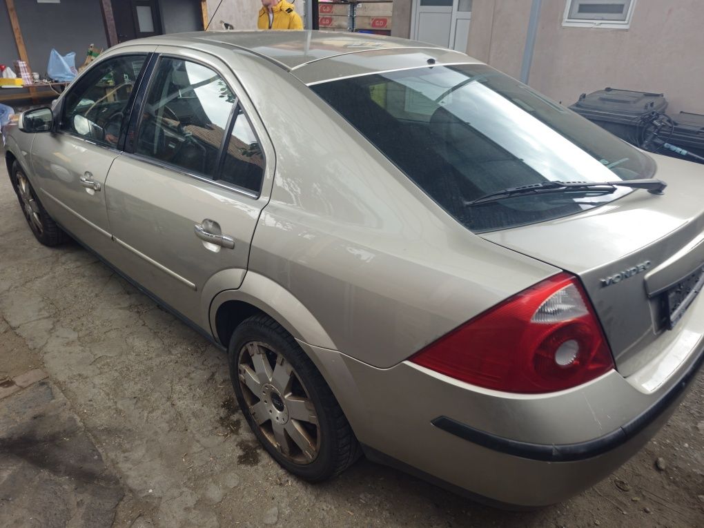 Dezmembrez ford mondeo 2.0 benzina