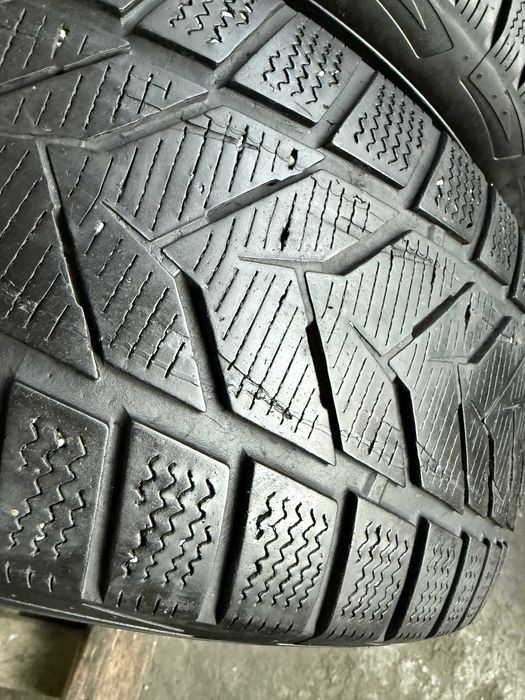 2x Anvelope Iarna 215/65 R16 - Vredestein Winter Xreme S