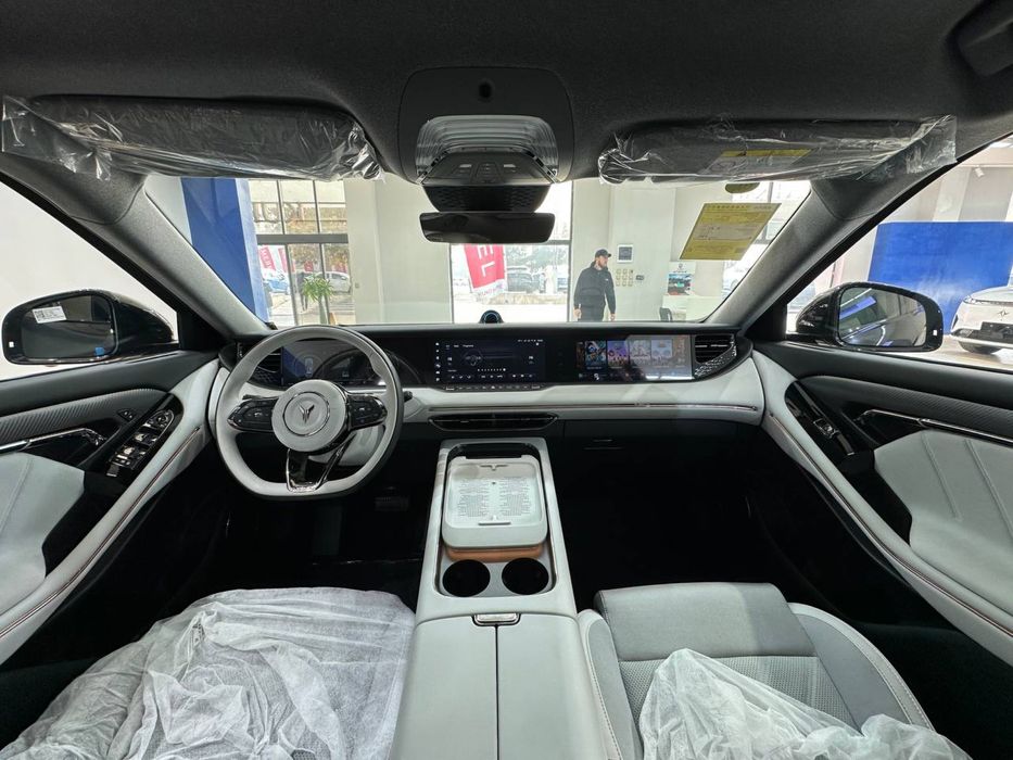 Voyah free Apollo tech HYBRID 4WD 2025yil