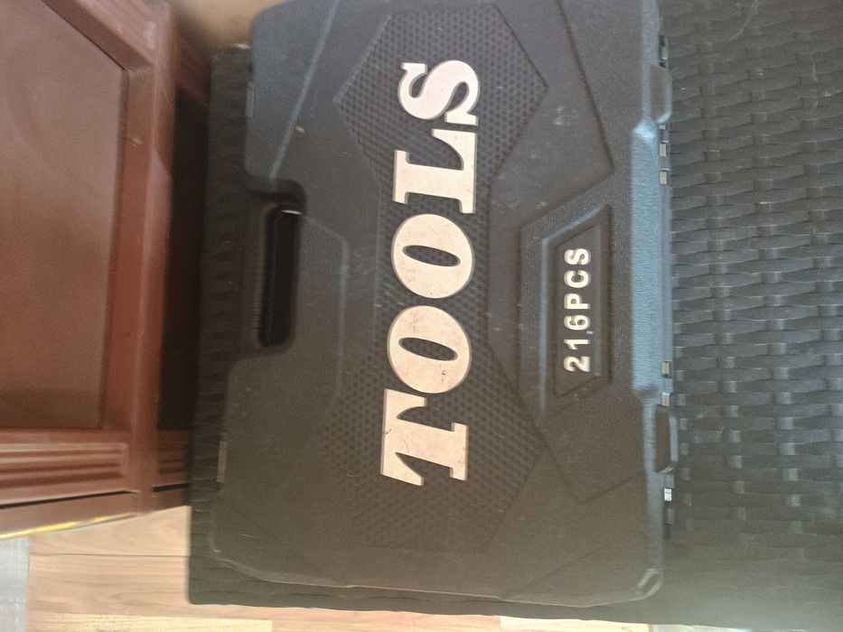 Продавам комплект Гедоре инструменти