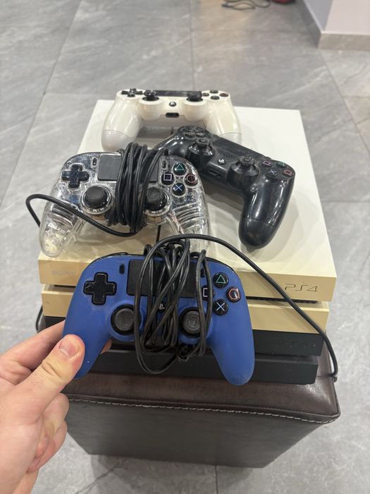 PlayStation 4.Amanet Maxi Grand .