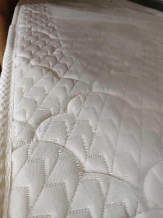 Детская двухъярусная кровать