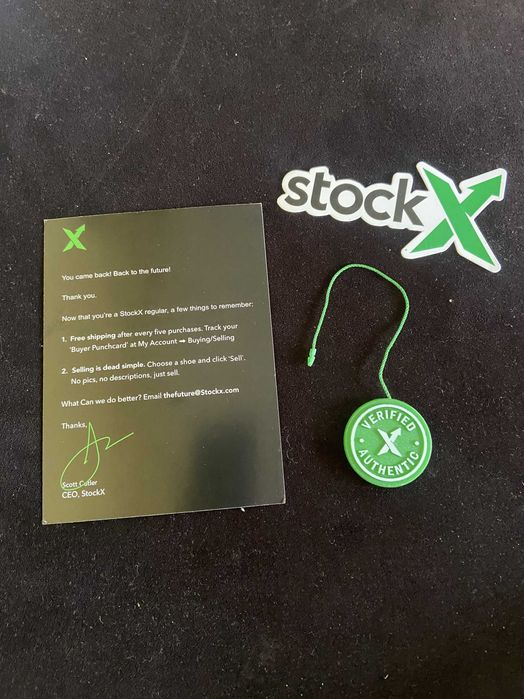 CLASS Dior B22 Reflective White (от/до 40-46 номер)