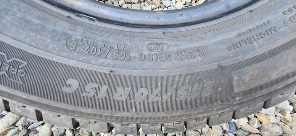 Anvelope Michelin Agilis 215/70 R15C 109/107S