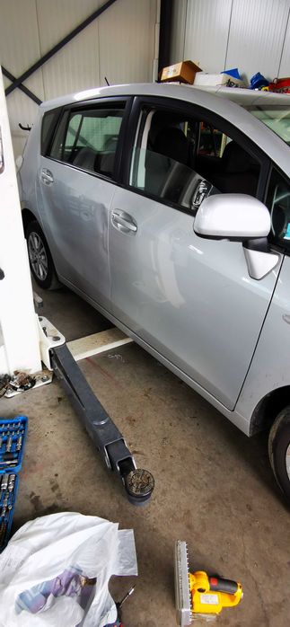 Usa dreapta fata Toyota verso 2009-2015 2.0 D4D 126 cai