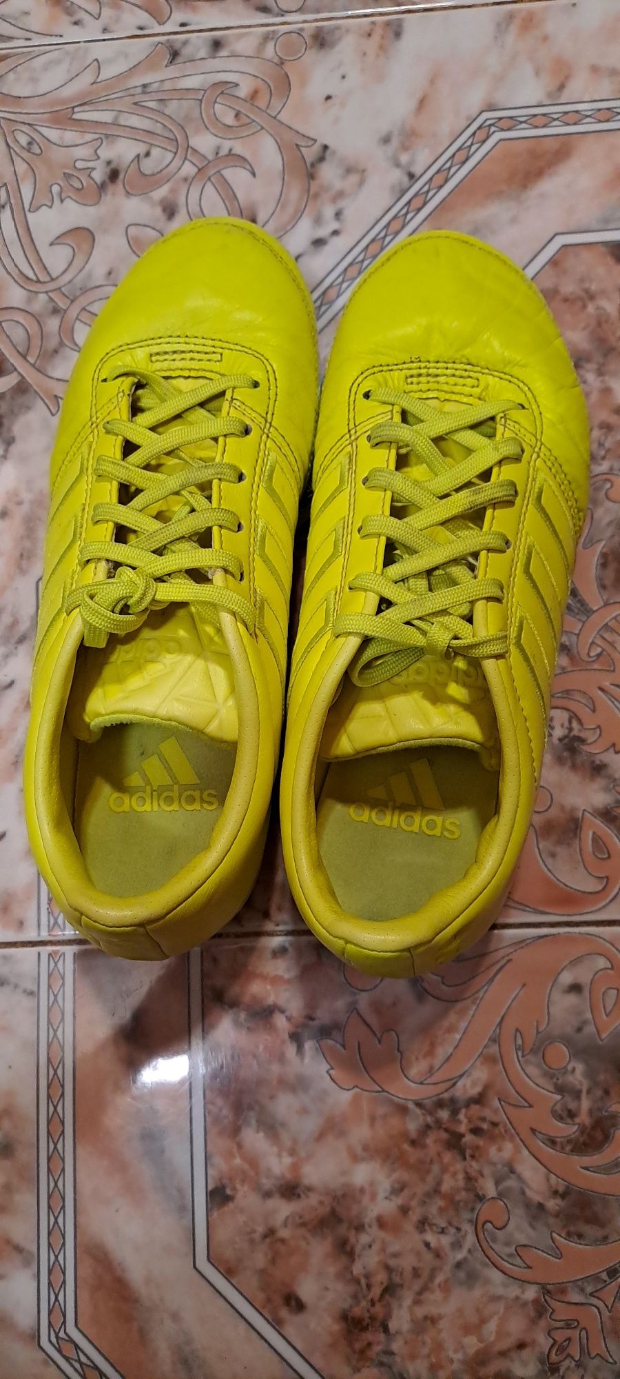 Футболни обувки Adidas за шампиони