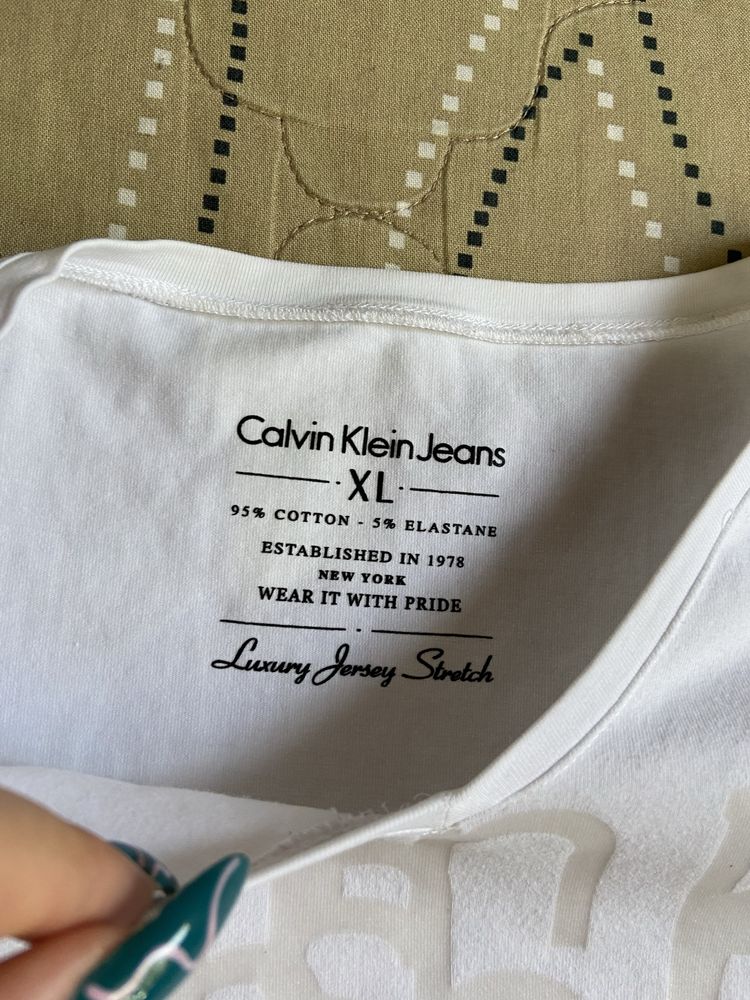 Bluza alba Calvin Klein Jeans