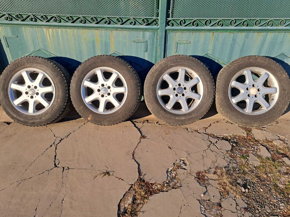 Vând jante cu cauciucuri