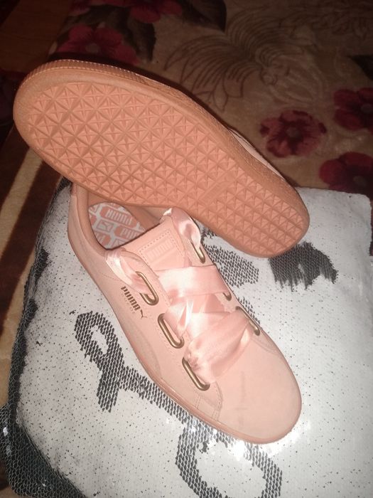 Vand adidasi damă Puma  nr 41