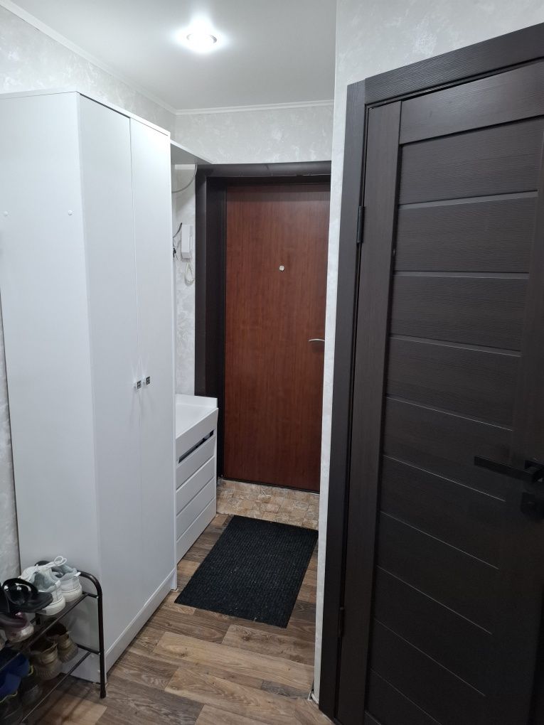 Продаётся 2 комнатная квартира.
