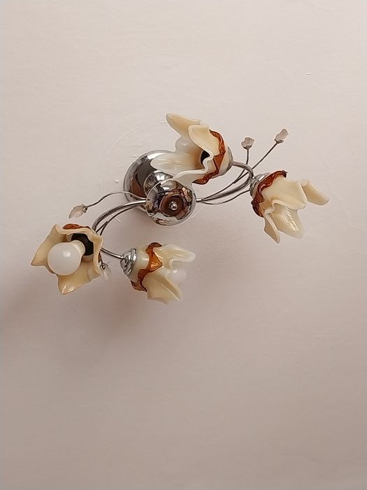 Candelabru cu patru brate stare foarte bună