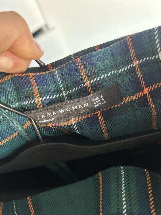 Fusta conica , Zara, marime S