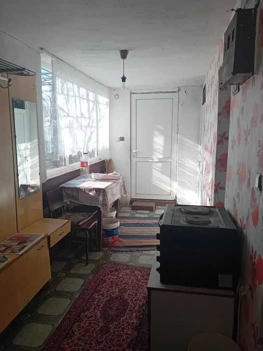 Двуетажна къща с просторен двор в с. Тръстиково, област Варна!