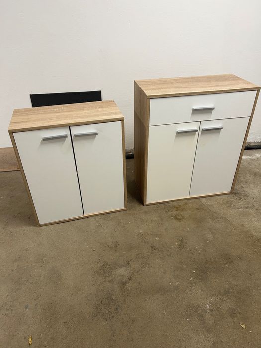 Скрин 2 броя шкафове