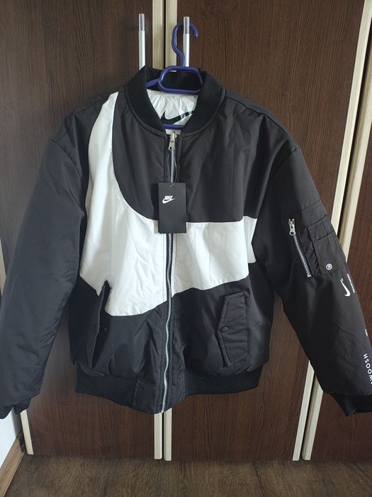 Geacă Nike Windbreaker cu Logo TM și Swoosh 1972 mărime M