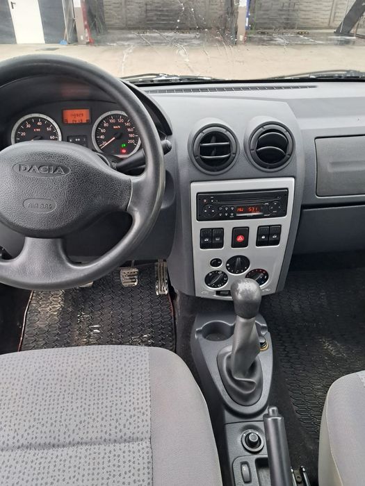 Proprietar vând Dacia Logan 1,5 dizel an 2006