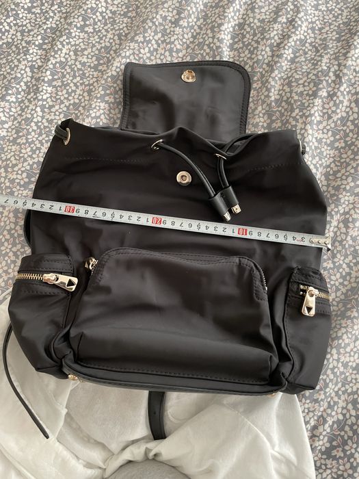 Дамска раница Guess
