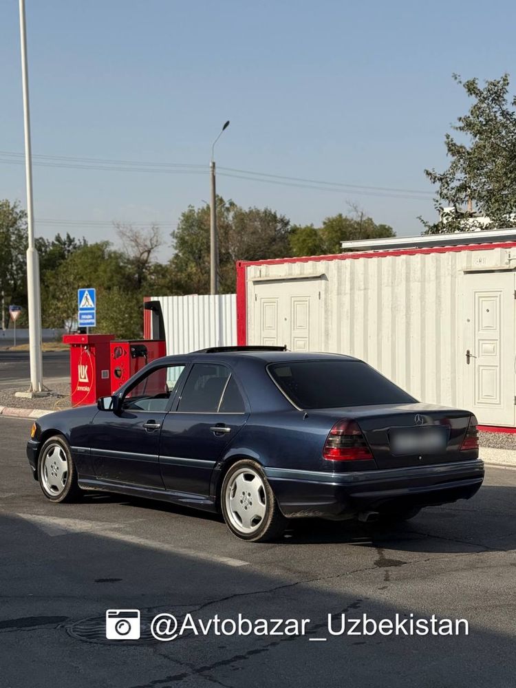 •Mercedes-Benz W202 C320•