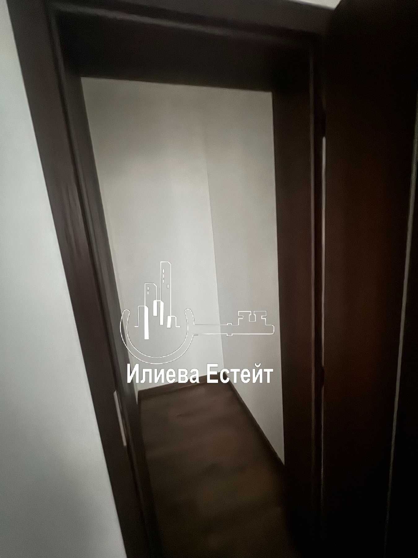 Продава АПАРТАМЕНТ 3-СТАЕН И КУХНЯ тухлен  в  гр.Димитровград