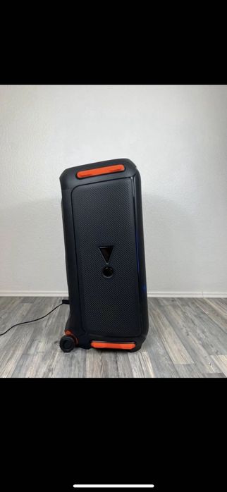 JBL 710 partybox