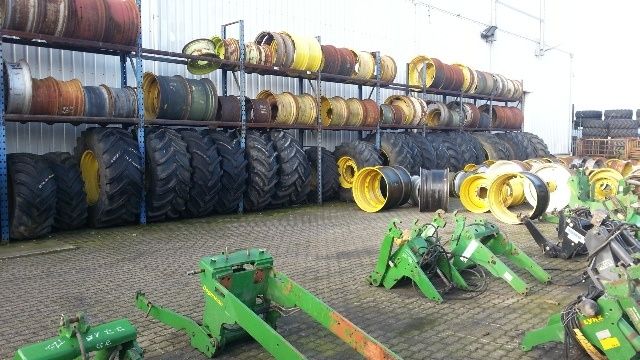 Dezmembrez tractor Fendt GT 390 Case John Deere