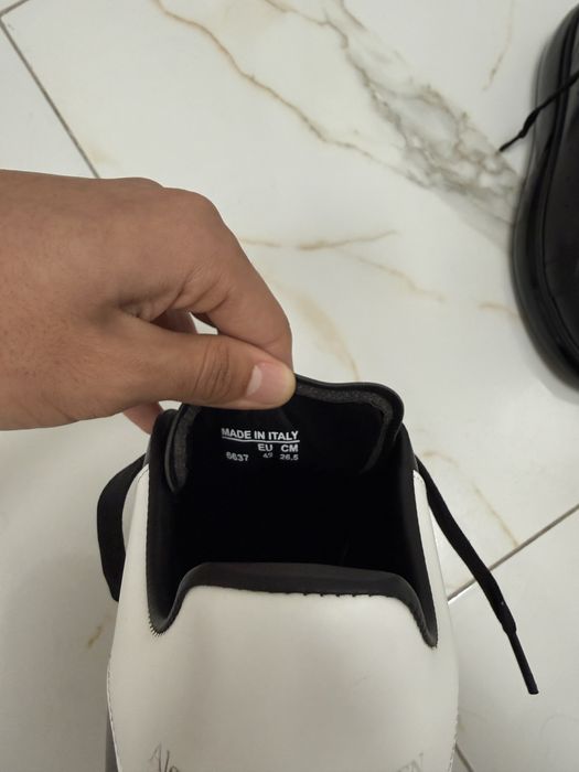 Adidasi Alexander McQueen