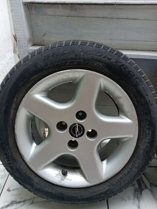 Лети джанти с гуми 185/65/R15- 310лв