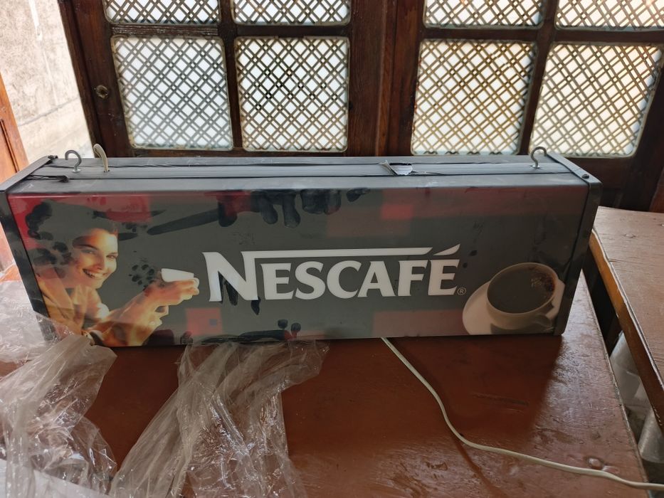 Нескафе табло реклама