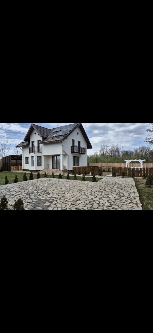 Casa/vila P+1E noua