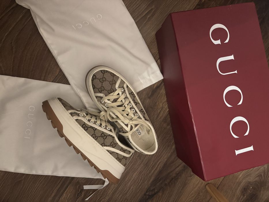 Обувки/ кецове GUCCI оригинални с кутия