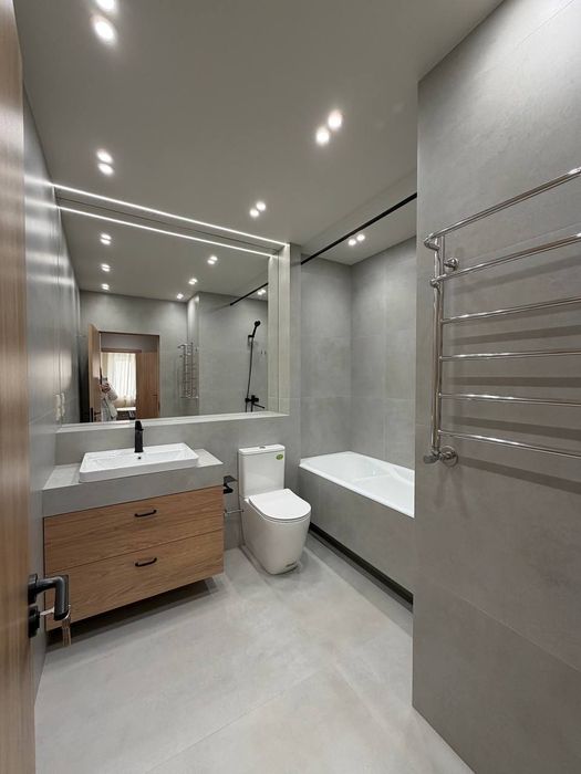 Квартира продается 4/4/4 на Ц 13